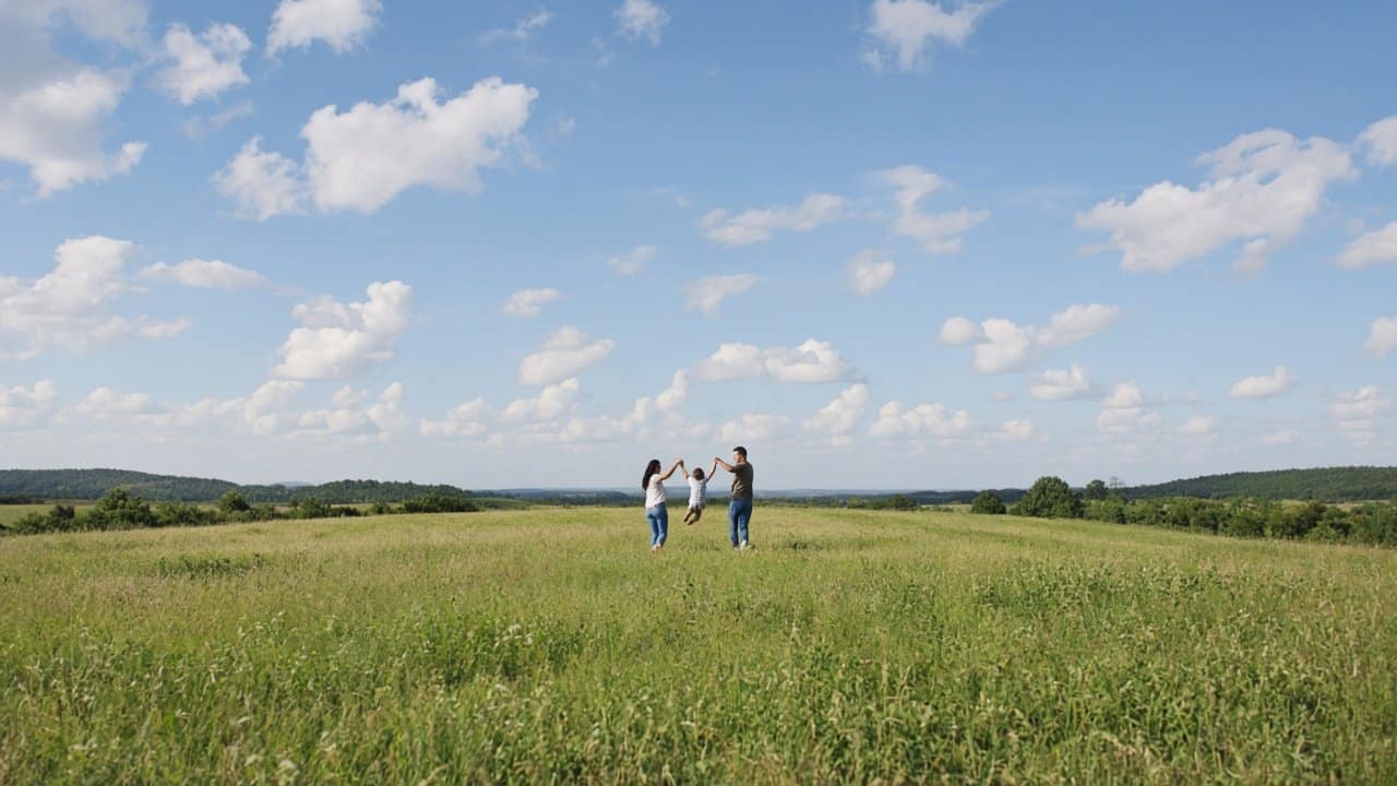 child-life-insurance-kentucky-family-meadow-banner Child Life Insurance in Kentucky